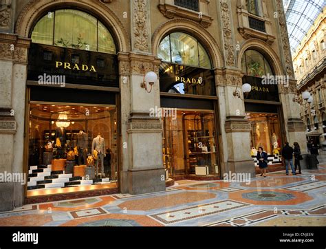 negozio prada galleria milano